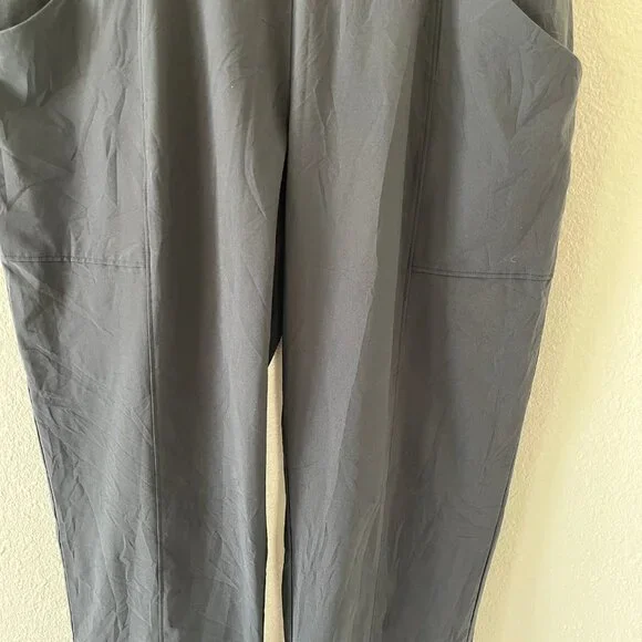The North Face Let's Go Mid-Rise Black Capris Size M Style J1345 - Picture 4 of 11